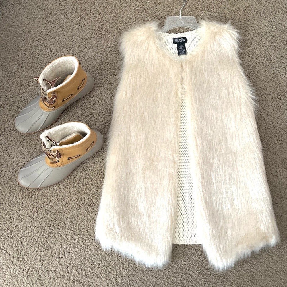 Fall Boot & Vest - Picture 2 of 10